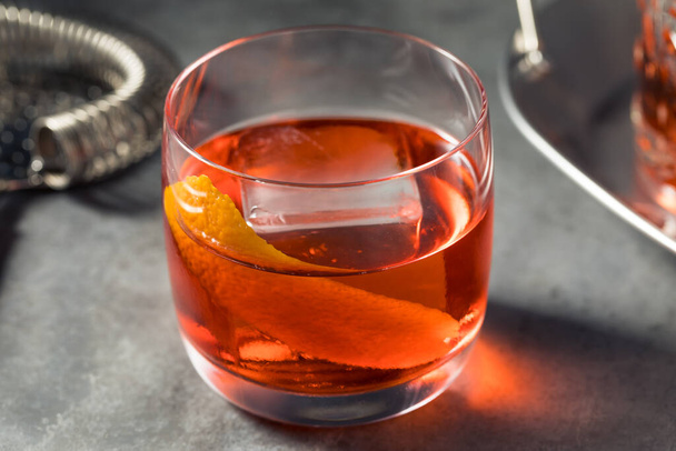 Boozy Refreshing Gin Negroni with Vermouth and Orange - Фото, изображение