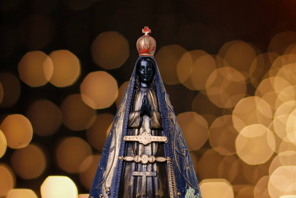 Statue of the image of Our Lady of Aparecida ", Nossa Senhora Aparecida" - Фото, изображение