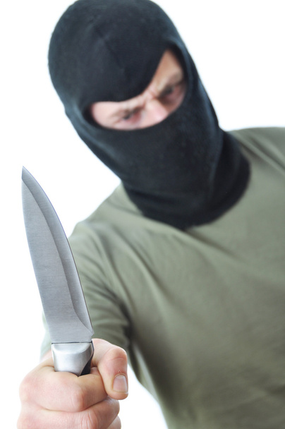 Бандит в балаклаве с ножом изолирован
 - Фото, изображение