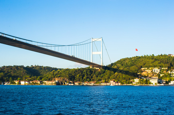 Fatih Султан Мехмет міст через Босфор протоки в Стамбул, Туреччина. - Фото, зображення