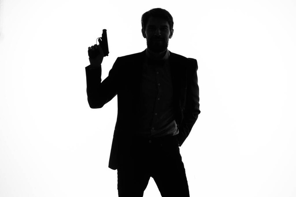 επιχειρηματίες όπλο στα χέρια των συναισθημάτων σιλουέτα απομονωμένη φόντο - Φωτογραφία, εικόνα