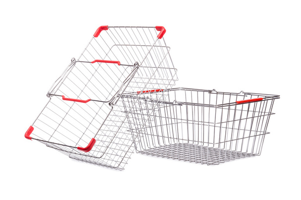 Carro de supermercado de compras aislado en el blanco
 - Foto, imagen