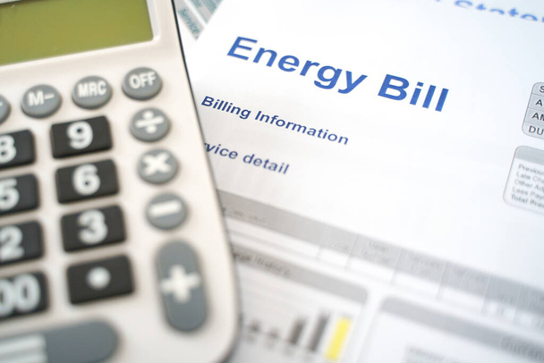 Accueil électricité dépenses et facture document de déclaration - Photo, image