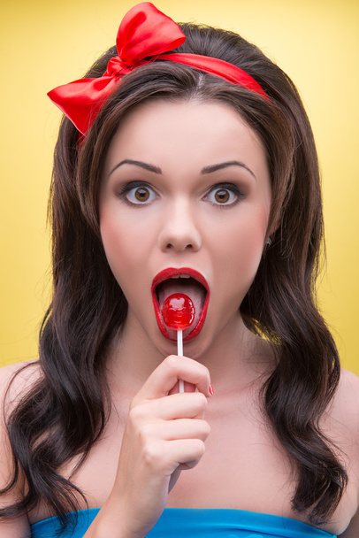 Sexy woman with sweets - Zdjęcie, obraz