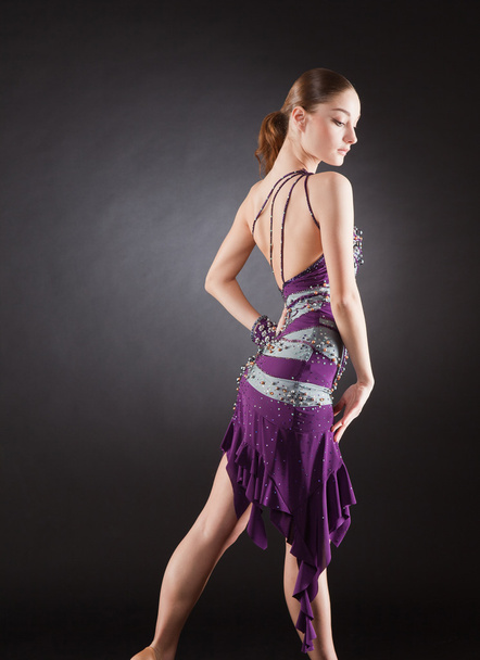 Professional dancer in violet dress - Foto, imagen