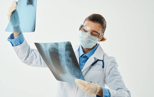 medico donna camice bianco immagini mediche ospedale salute - Foto, immagini