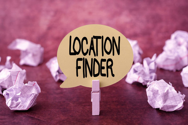 Caption concettuale Location Finder. Approccio Business Un servizio in evidenza per trovare l'indirizzo di un luogo selezionato Pensare nuove idee luminose Rinnovare la creatività e l'ispirazione - Foto, immagini