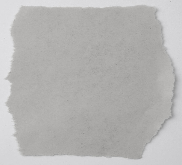 Un pedazo de papel roto  - Foto, Imagen