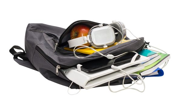 szkolny plecak, przybory szkolne i tabletki z słuchawek - Zdjęcie, obraz