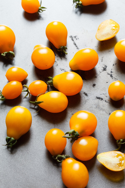 Fresh yellow tomatoes - Foto, Imagem