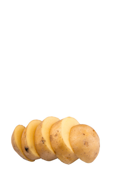 Hienonnettu peruna valkoisella pohjalla
 - Valokuva, kuva