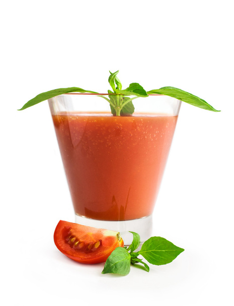 tomato juice with basil in a glass  - Zdjęcie, obraz