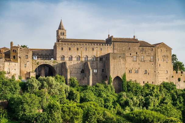 Palácio Papal: a principal atração de Viterbo, o palácio recebeu o papado por cerca de duas décadas no século XIII - Foto, Imagem