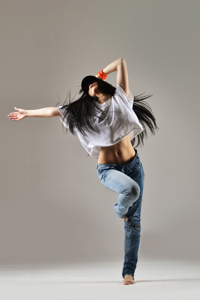 Beautiful young dancer - Photo, image