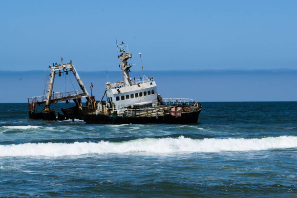 Skeleton Coast, Namibia, November 2012: Shipwreck on the coast of Namibia - Φωτογραφία, εικόνα