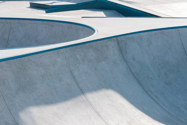 Urban skate park. Abstract image of a skateboarding park - Фото, зображення
