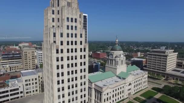 Aereo del centro di Fort Wayne, Indiana tribunale - Filmati, video