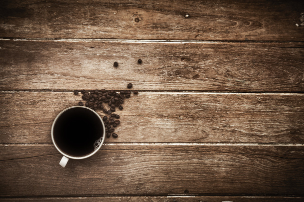 Černá káva na dřevěném stole - Fotografie, Obrázek