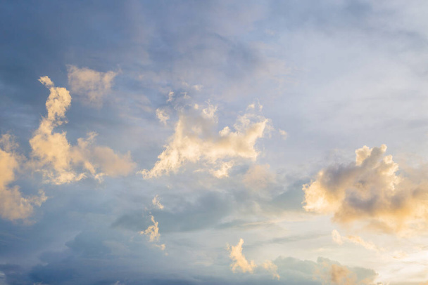Sky and clouds before sunset background - Foto, imagen