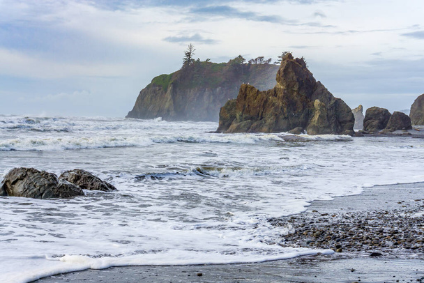 A landscape shot of scenic Ruby Beach in Washingotn State. - Photo, Image