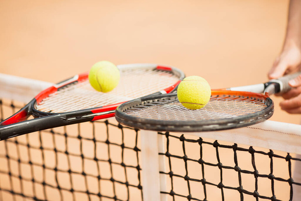 Tenis raketi tutan tenis çifti. Yüksek kalite fotoğraf - Fotoğraf, Görsel