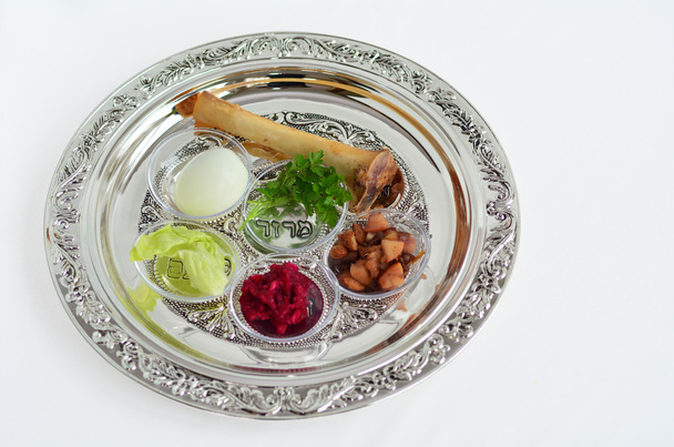 plato de seder passover
  - Foto, imagen