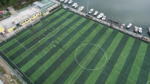 Voetbalwedstrijd, voetbalstadion bij zee - Video