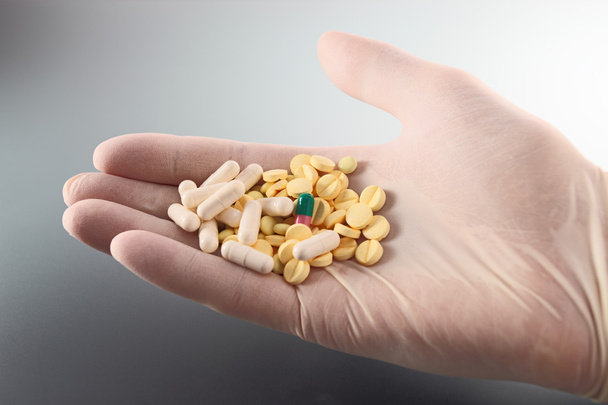 Hand, tablettákkal - Fotó, kép