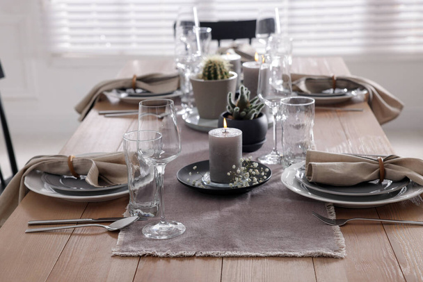 Festive table setting with beautiful tableware and decor indoors - Foto, Imagen
