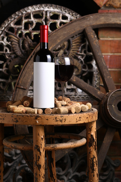 Vintage red wine - Photo, Image
