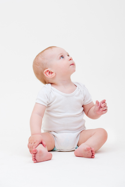 Bonito bebé en camiseta blanca
 - Foto, imagen