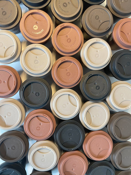 plastic coffee cup with label - Fotografie, Obrázek