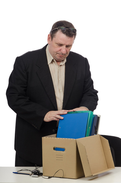 volwassen man na het verlies van zijn baan in accounting office - Foto, afbeelding