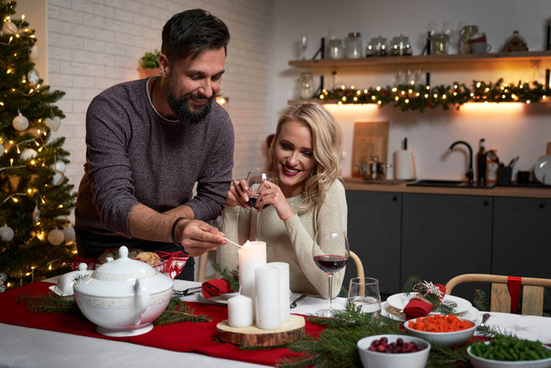 Couple having a Christmas dinner together  - Foto, imagen