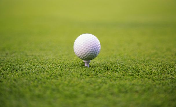 Golfpallo
 - Valokuva, kuva