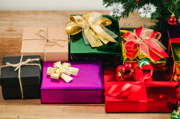 pudełko na święta Bożego Narodzenia i Newyear tle wakacje - Zdjęcie, obraz