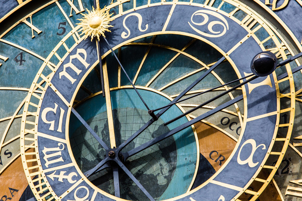 Yksityiskohta Prahan tähtitieteellinen kello (Orloj) vanhassa kaupungissa Praha
 - Valokuva, kuva