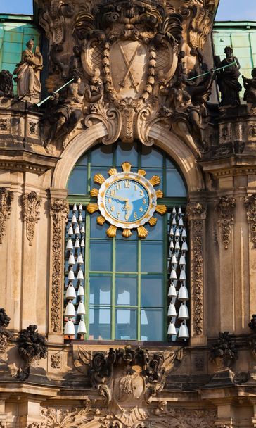 The building of the Dresden gallery in the structure of the Zwinger - Foto, Imagen