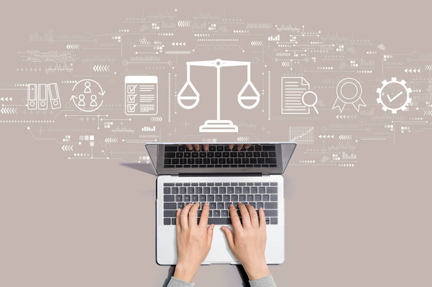 Legal advice service concept with person using laptop - Foto, immagini