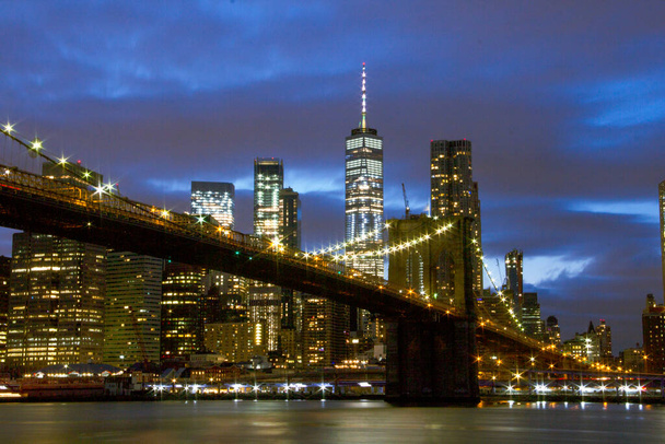 new york city skyline at night - Foto, Imagen