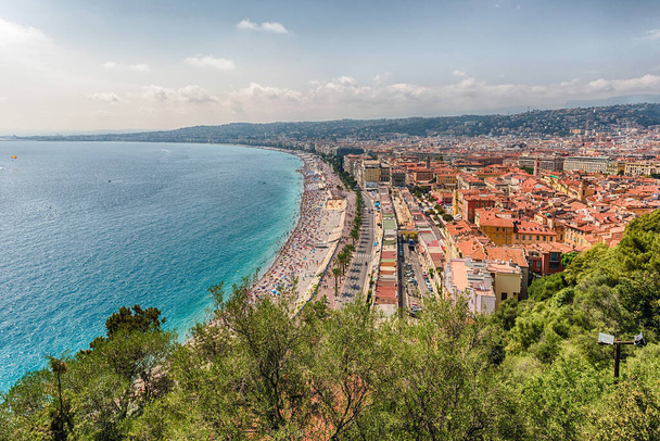 Scenic aerial view of the waterfront and the Promenade des Anglais from the Castle Hill in Nice, Cote d'Azur, France - Fotoğraf, Görsel