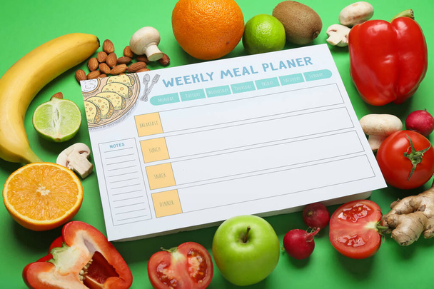 Meal plan and healthy products on green background - Photo, Image