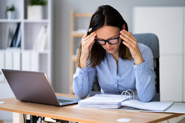 Accountant Paperwork Stress. Busy Frustrated Workaholic Woman - Zdjęcie, obraz