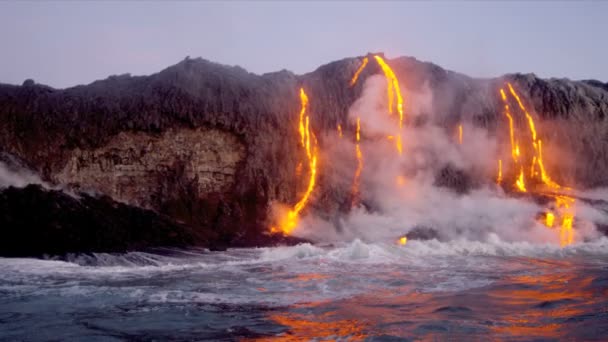 Dampf steigt Kilauea vulkanische Lava - Filmmaterial, Video