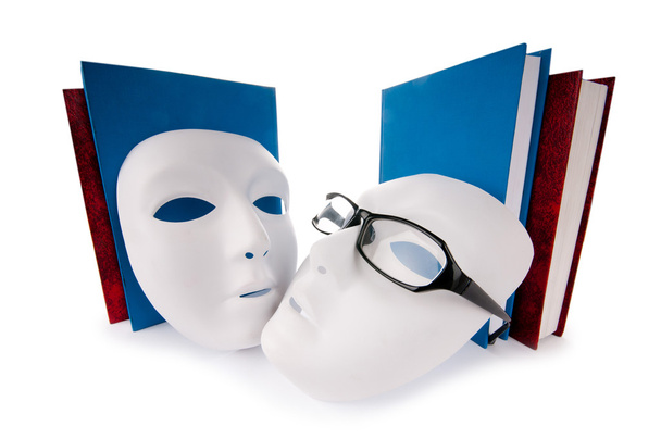Lesekonzept mit Masken, Büchern und Brillen - Foto, Bild
