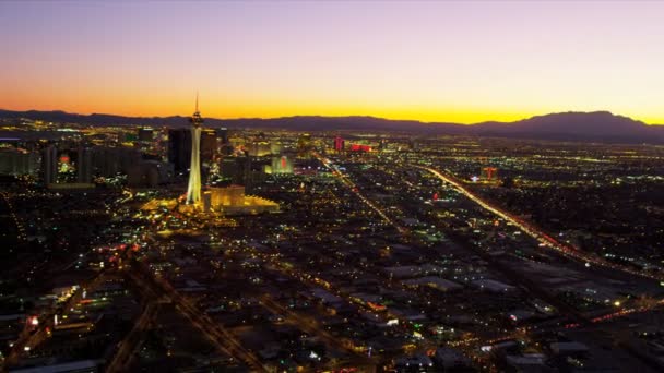 Vista aérea iluminada Las Vegas Strip
 - Imágenes, Vídeo