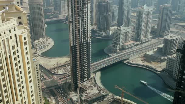 felhőkarcolók Dubaiban - Felvétel, videó