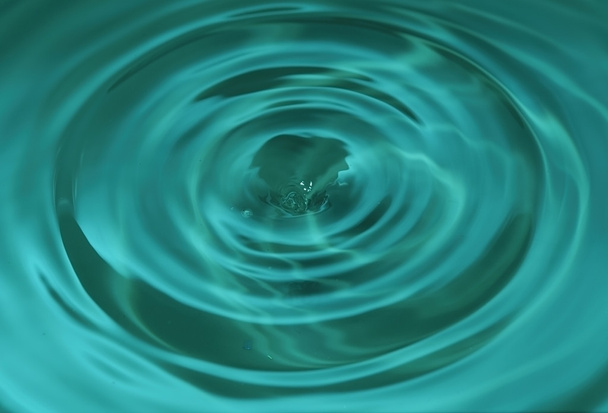 wave from water drop droplet - Fotoğraf, Görsel