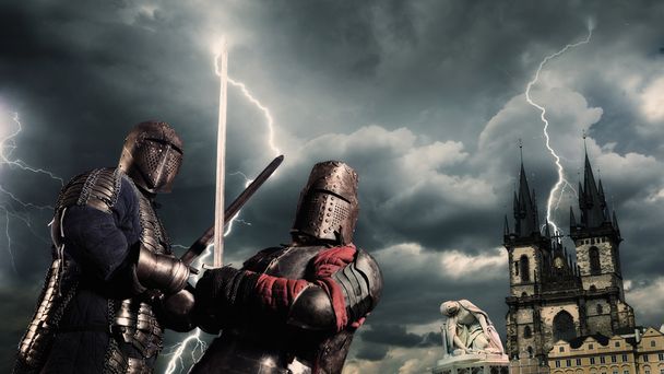 Битва средневековых рыцарей
 - Фото, изображение