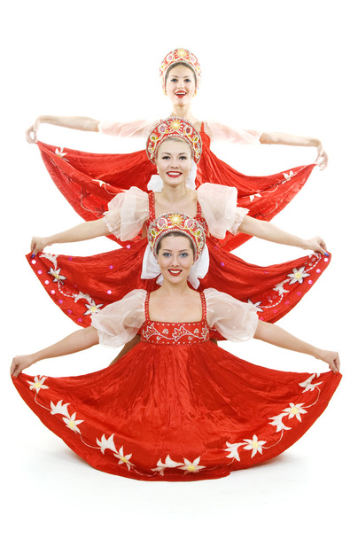 Três belezas russas em pé como uma árvore de Natal
 - Foto, Imagem